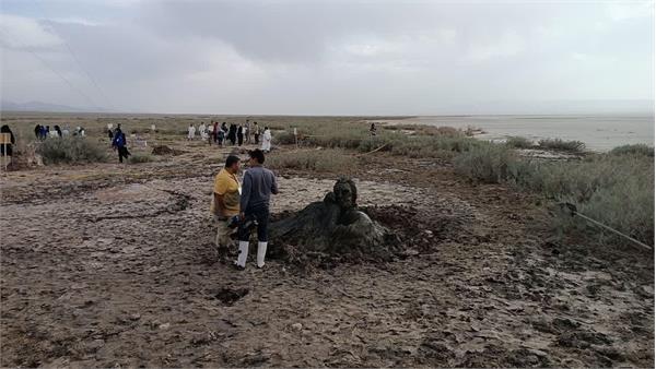 برگزاری سومین جشنواره ملی مجسمه‌های نمکی تالاب کجی نمکزار نهبندان