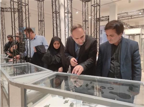 دبیر شورای فرهنگ عمومی کشور از موزه باستان شناسی جیرفت بازدید کرد