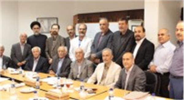 شرایط برای حضور تاثیرگذار بانوان در عرصه‌های خوشنویسی فراهم شود