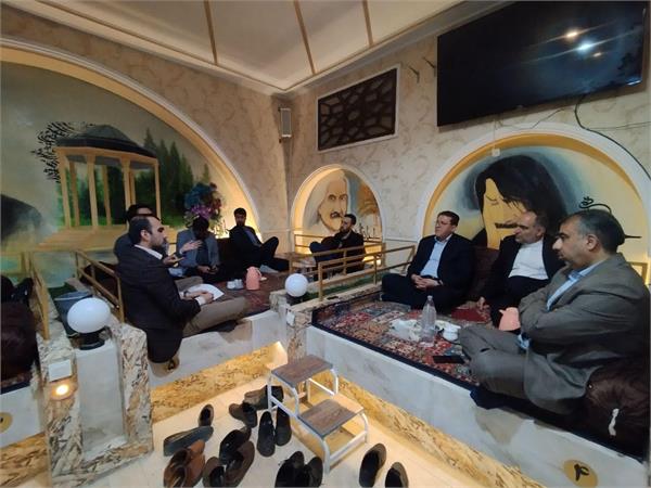 نشست صمیمانه دبیر شورای فرهنگ عمومی کشور با مرکز استانی سازمان فضای مجازی سراج در سیستان و بلوچستان