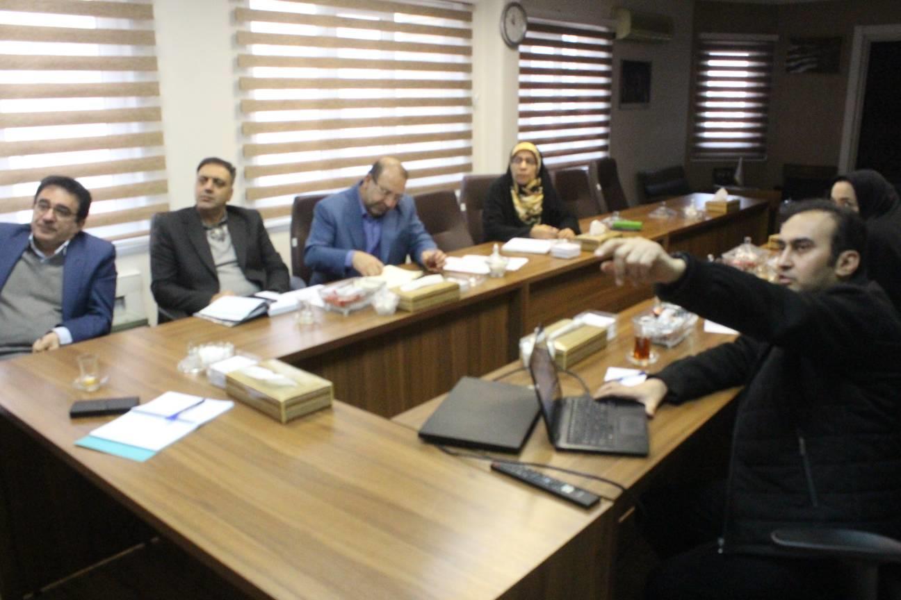 تبیین پیشران ها و راهبردهای دینداری با تمرکز بر مخاطب نوجوان و جوان