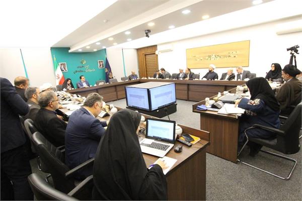 برگزاری جلسه شورای فرهنگ عمومی با ادای احترام به جان‌باختگان حادثه بندرشهید رجایی