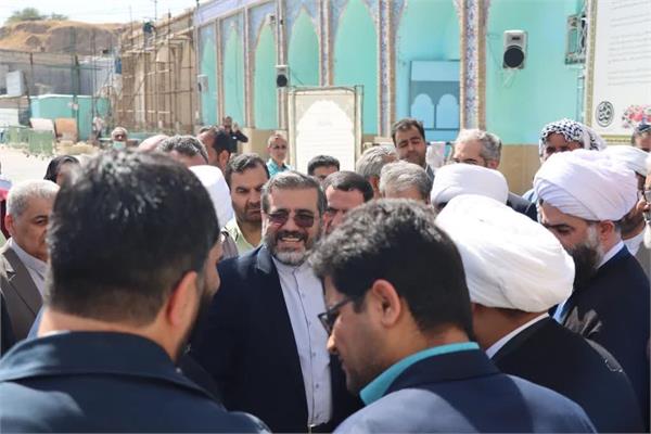 وزیر فرهنگ و ارشاد اسلامی به خوزستان سفر کرد