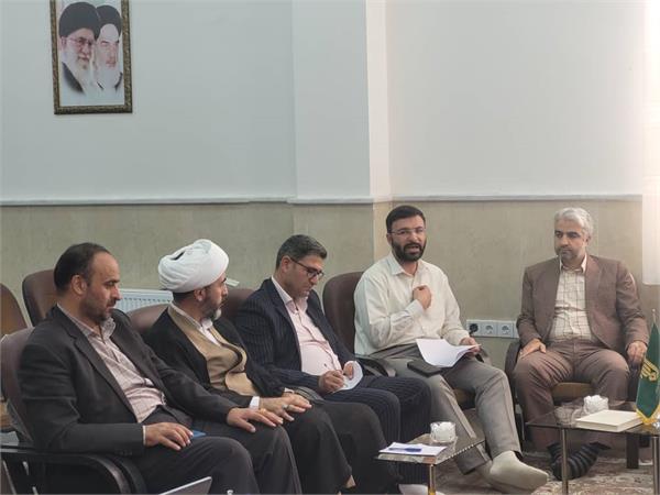 برپایی چهل و چهارمین نشست شورای فرهنگ عمومی شهرستان البرز ( استان قزوین )