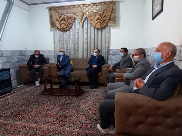 دیدار دبیر شورای فرهنگ عمومی کشور با شهید مراسم تشییع سردار حاج قاسم سلیمانی