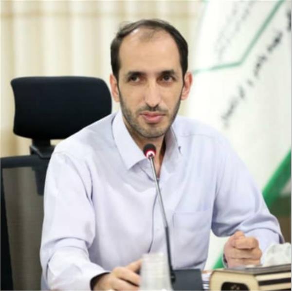 معاون آموزش متوسطه وزارت آموزش و پرورش در بازدید خود از بخش غیر رقابتی نمایشگاه ایران ویژند