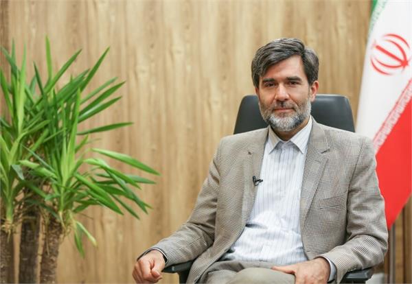 نیازمند تجدید تجربه انقلاب اسلامی در عرصه فضای مجازی هستیم/ دچار استعمار مجازی شده‌ایم.