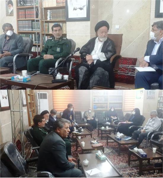 ریس شورای فرهنگ عمومی استان سمنان در دیدار با اعضای کارگروه علمی مشورتی آن استان مطرح کردند: